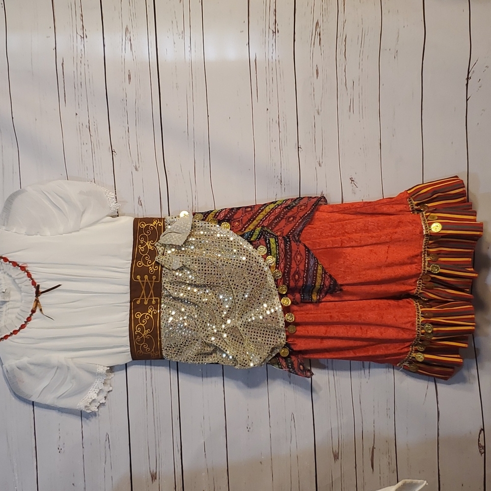Halloween Costume or‎ Dress Up